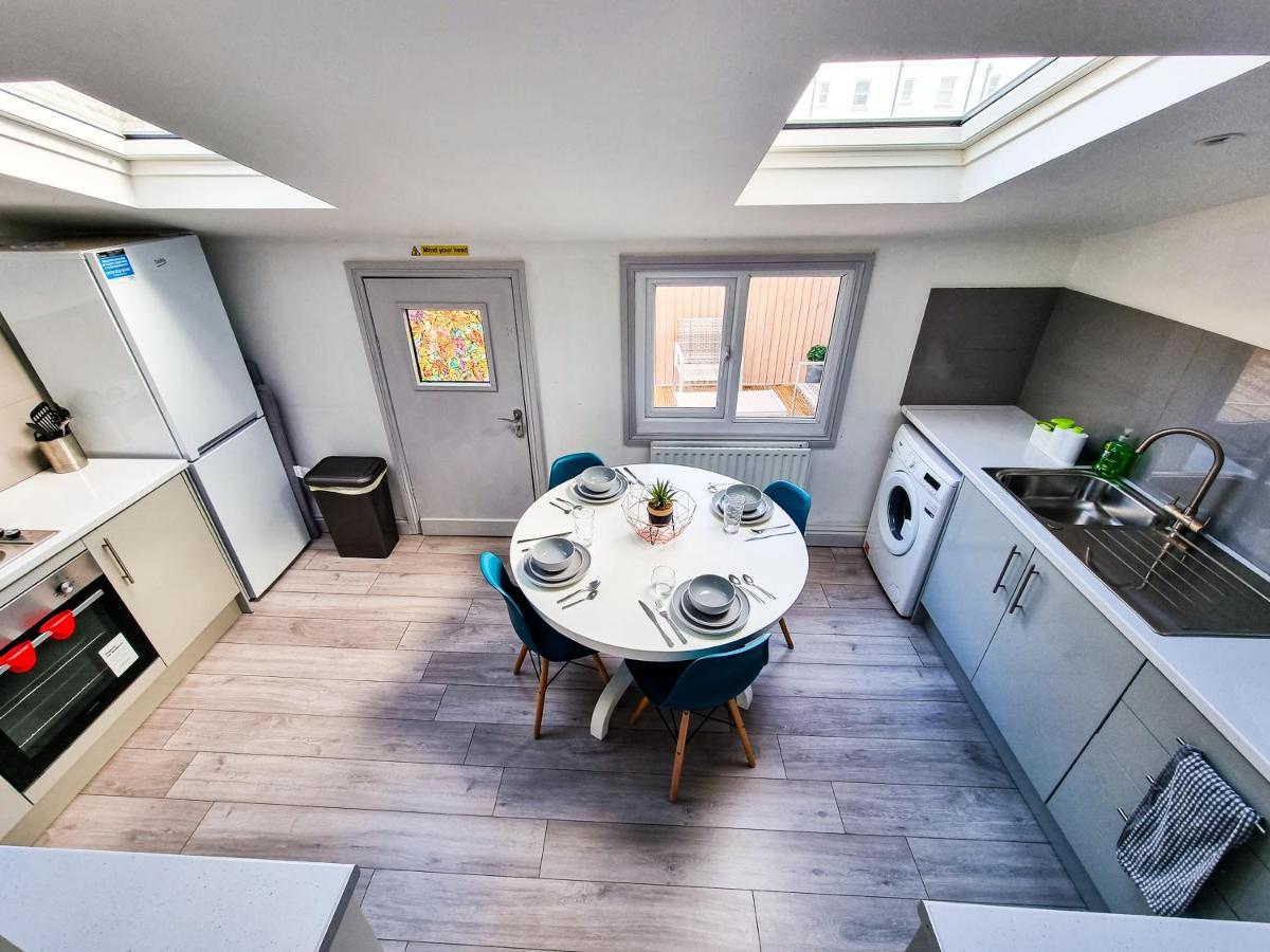Newly Refurbished Flat In Central Cheltenham With Parking Exteriér fotografie