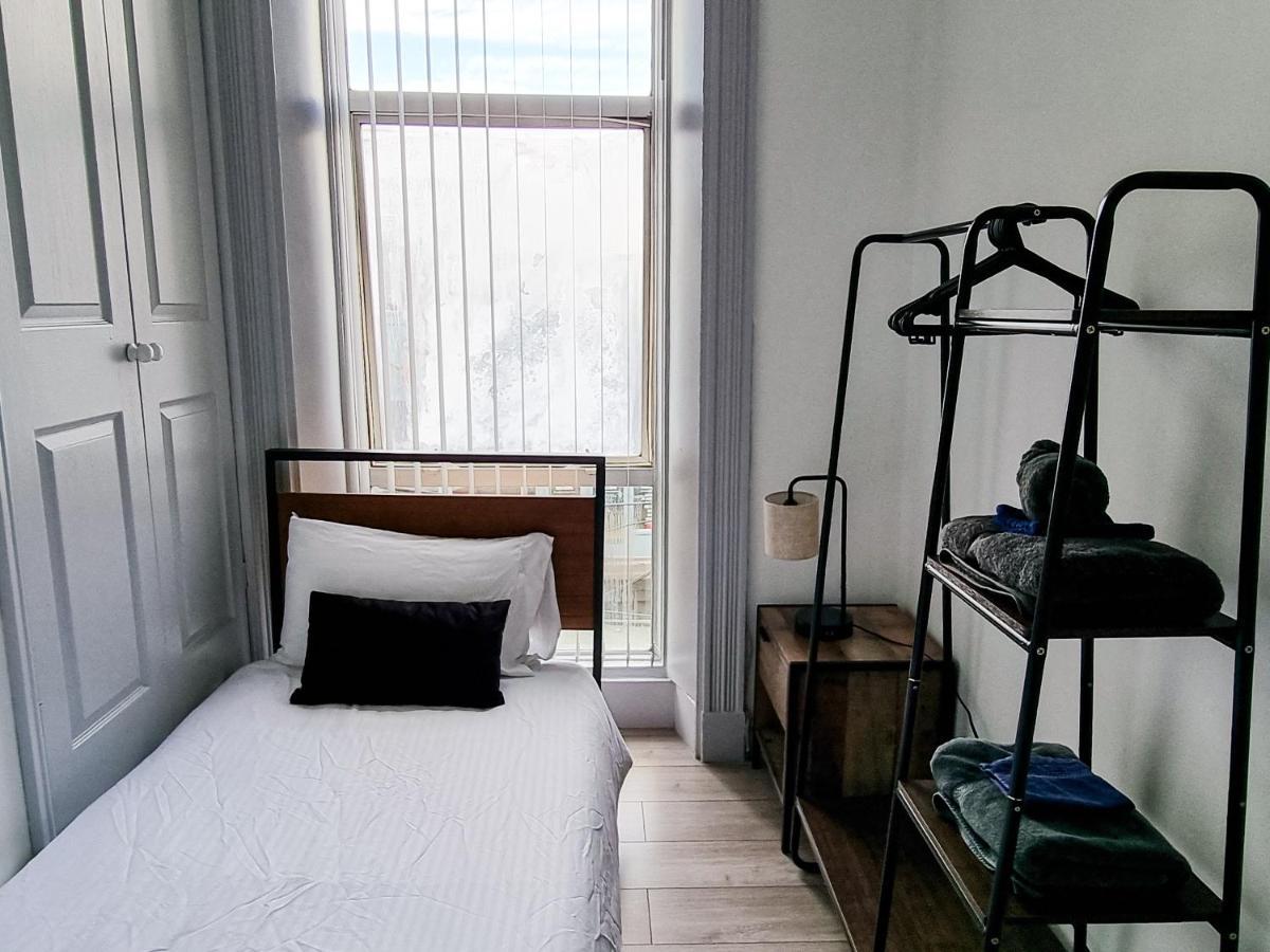 Newly Refurbished Flat In Central Cheltenham With Parking Exteriér fotografie